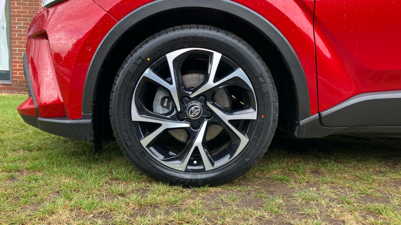 Toyota C-HR 1.8 Hybrid Design 5dr CVT Hybrid Hatchback